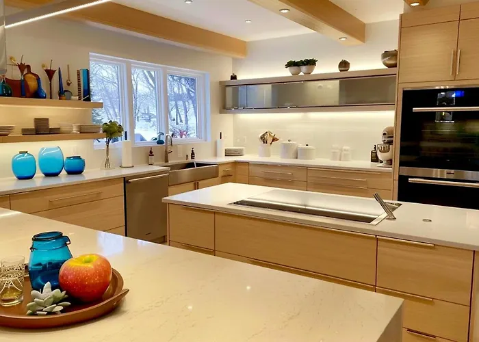 Nimela In Holiday home *